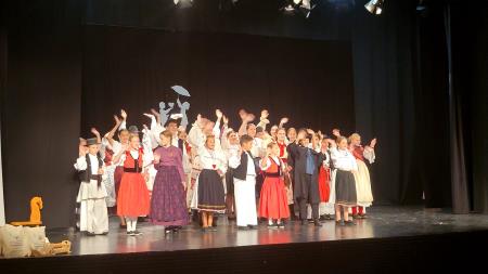 Otroška skupina Verine zvezdice je zastopala Slovenijo na mednarodnem festivalu v Koprivnici na Hrvaškem (11)